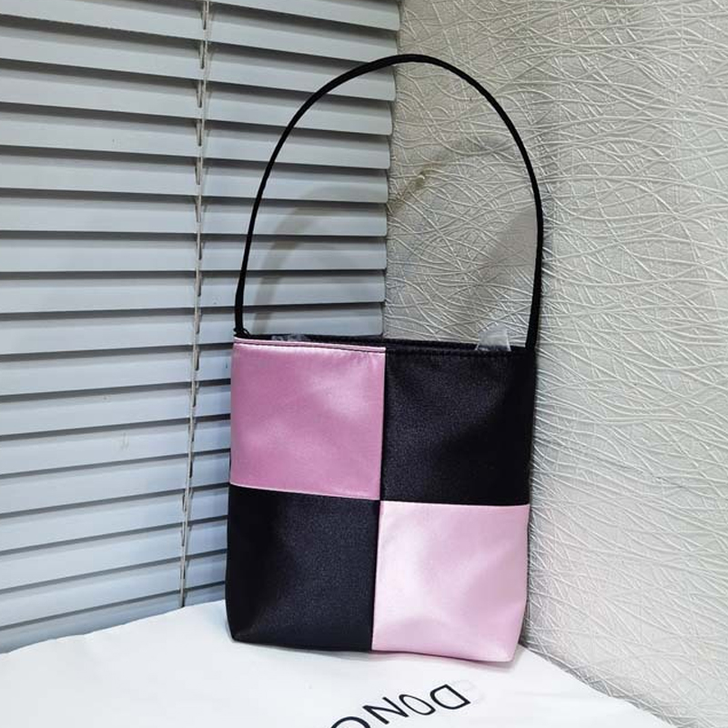 Bolsa quadrada de seda feminin - Interior Design High End avaliação e preço